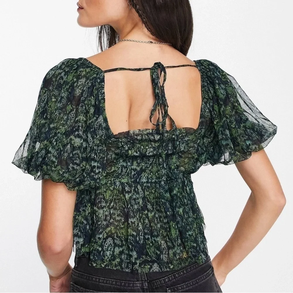 Free People PENELOPE puff sleeve tie at back blouse. Women’s XS‎